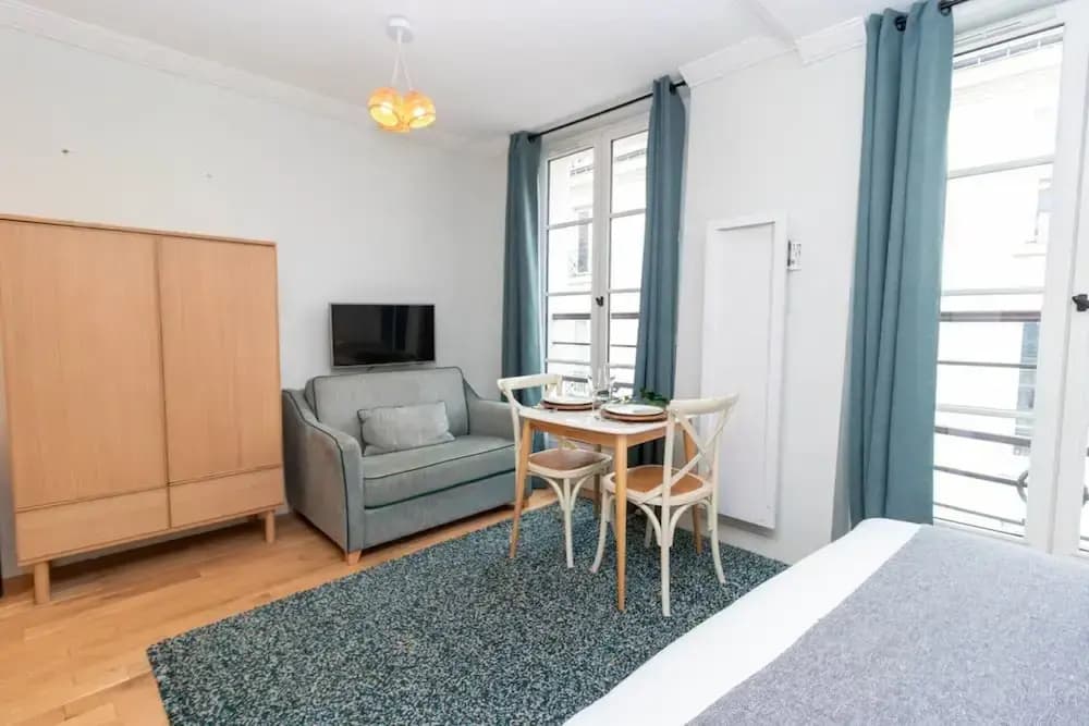 Superb and New Studio in the Center of Paris - photo 8