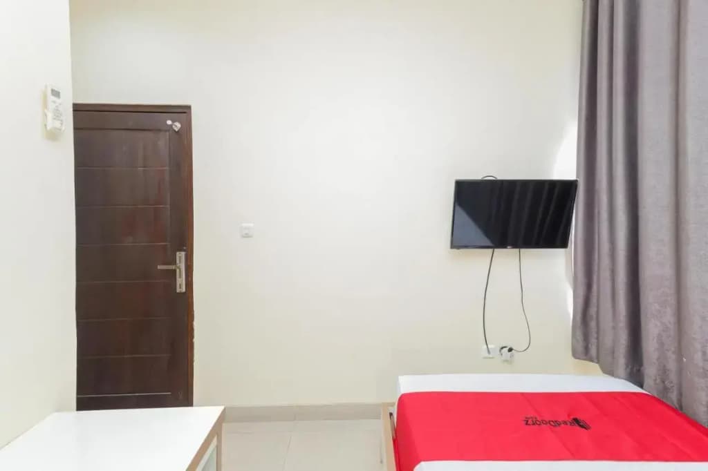 Wisma Basco Syariah by OYO Rooms - photo 3