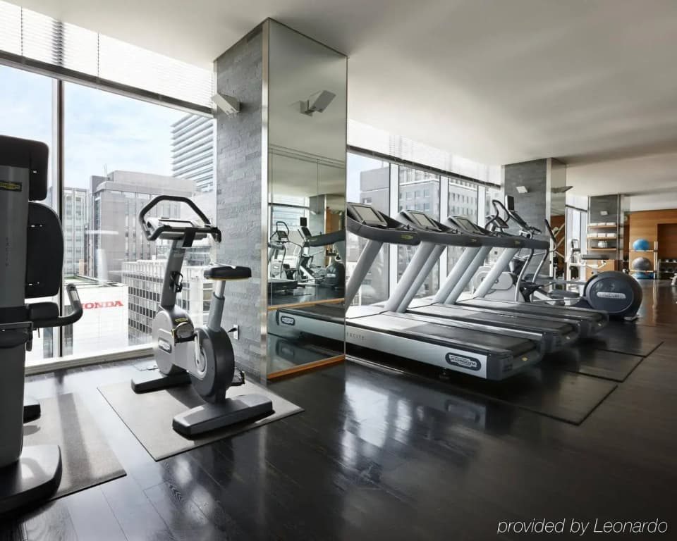 Four Seasons Hotel Tokyo at Marunouchi - photo 21