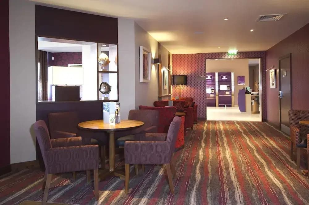 Premier Inn Edinburgh Park - Airport - photo 7