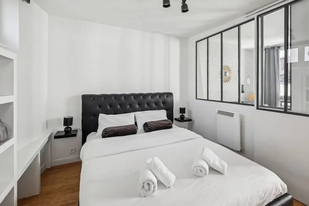 Studio at the Heart of the Marais Rue des Rosiers - photo 4