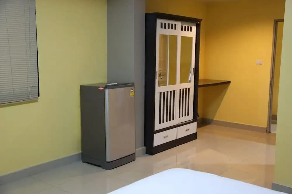 French Connection Hotel - photo 11