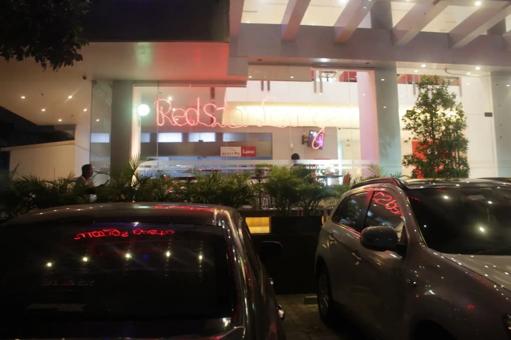 Redstar Hotel - photo 20