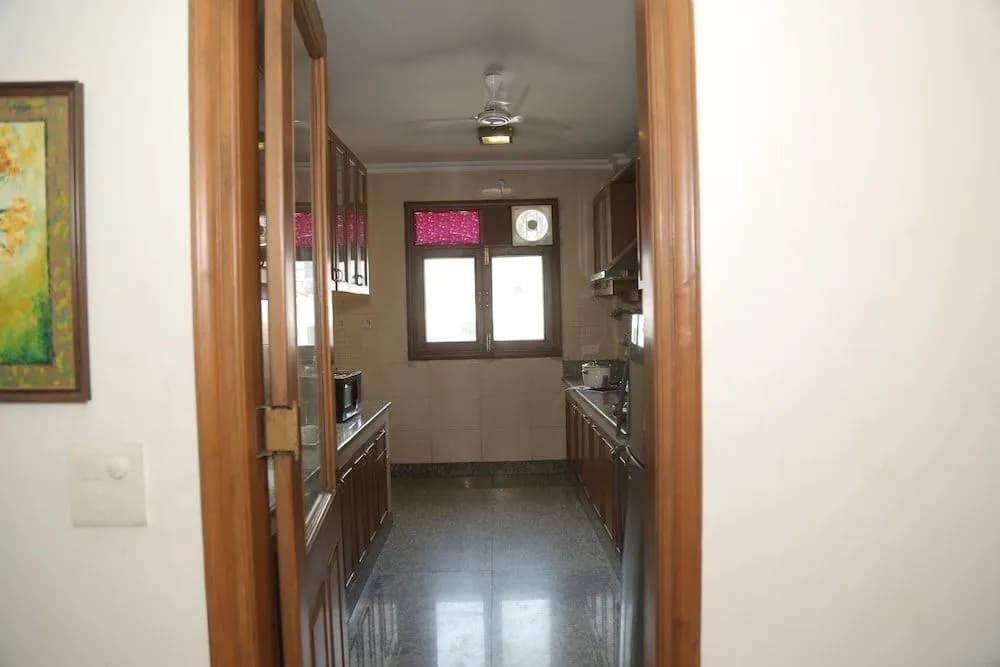 Apartment 18 - photo 9