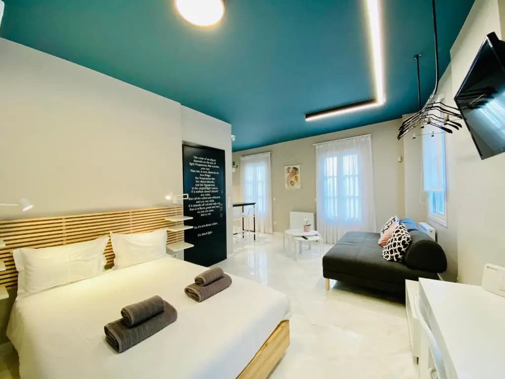 Syntagma Square: Amazing Cozy Studio - Whale - photo 2