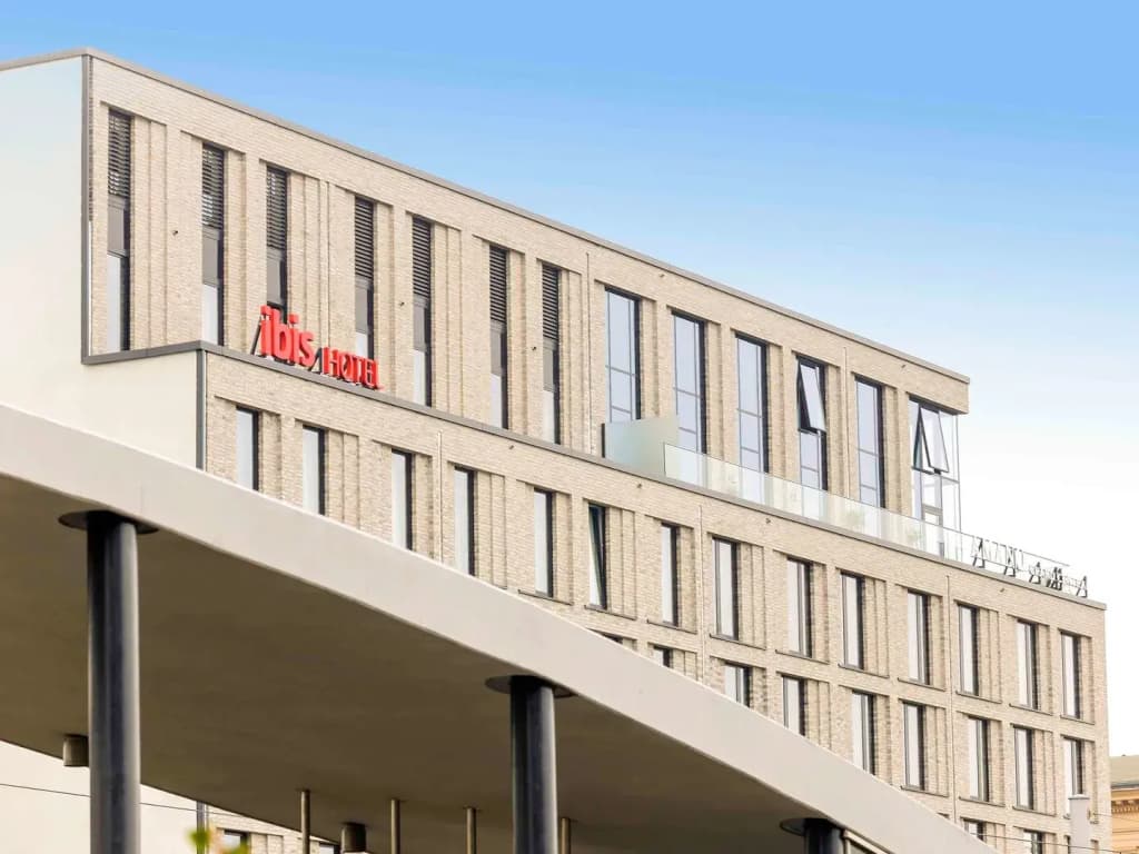 ibis Berlin Hauptbahnhof - main photo