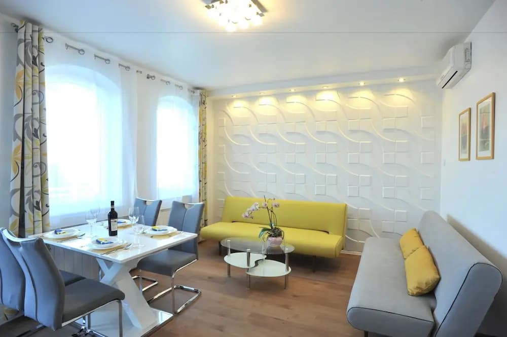 Hillside Premium Apartments - photo 23