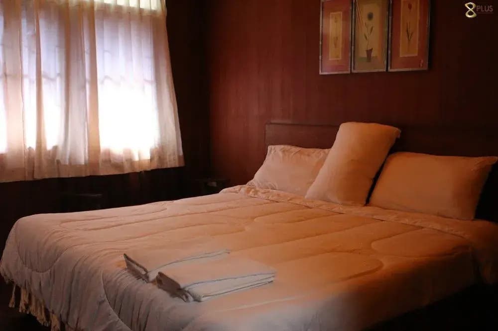 8 Plus Hotel - photo 5