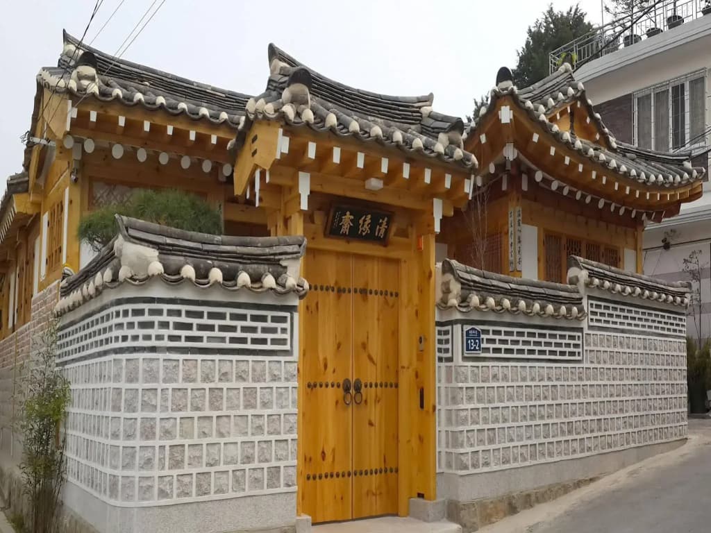 Cheong Yeon Jae Hanok Hotel - photo 1