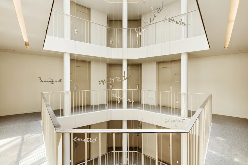 Sercotel Amister Art Hotel - photo 1