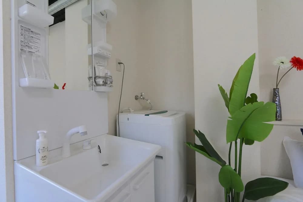 Liz Guest House Umeda - photo 9