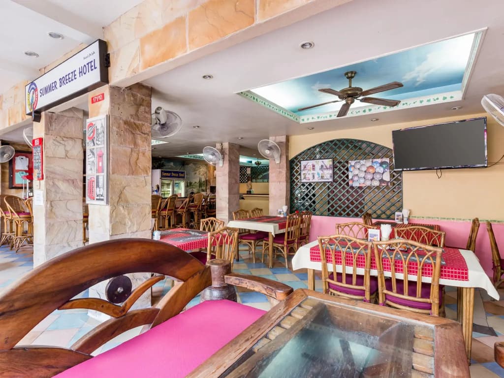Summer Breeze Hotel - photo 17