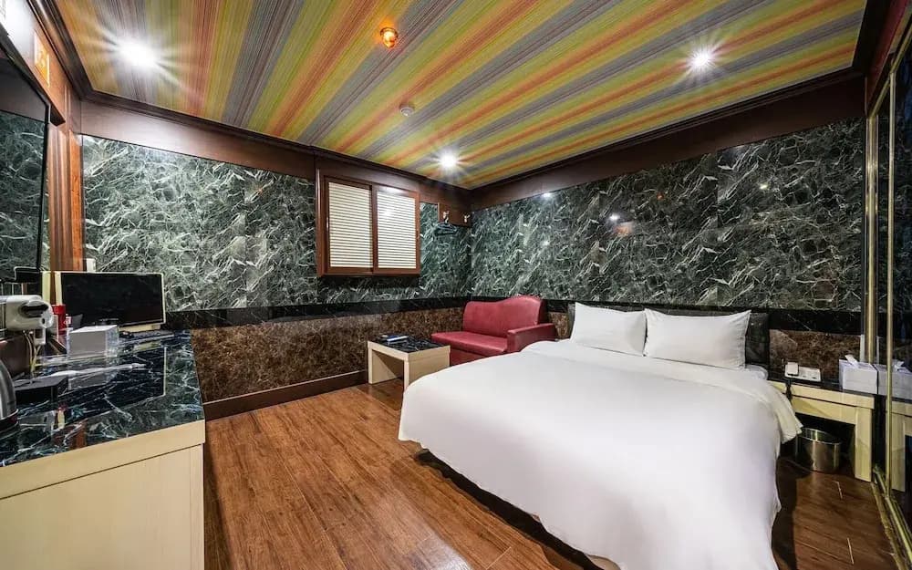 Sadang Charis Hotel - photo 29