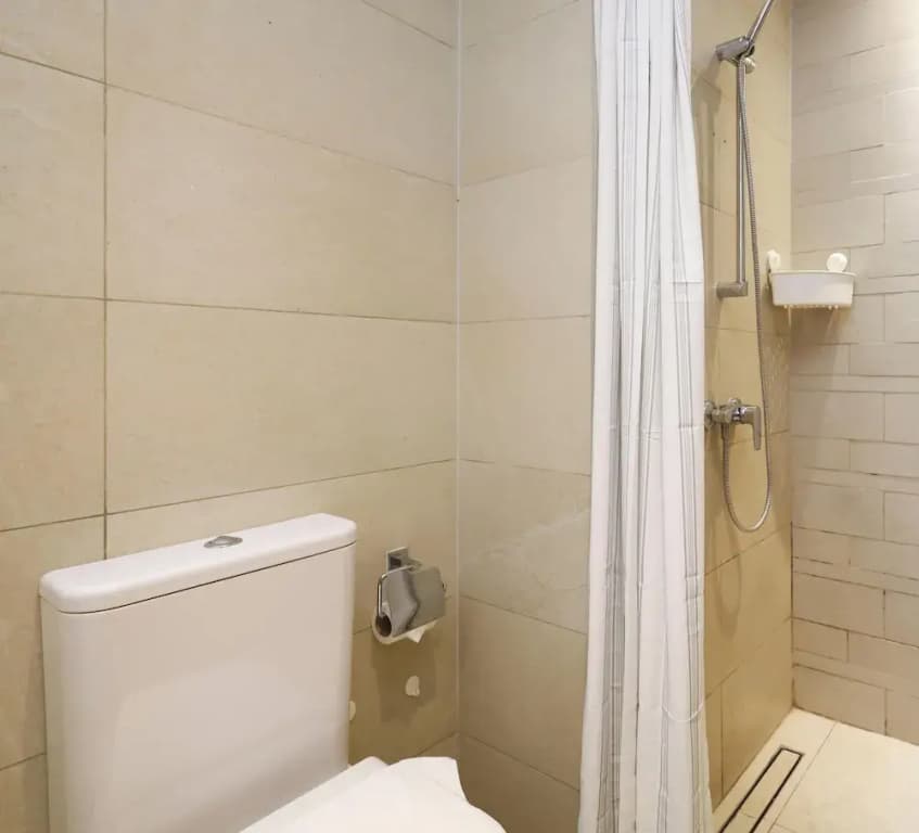 Stylish Riviera Studio Near Downtown - photo 10