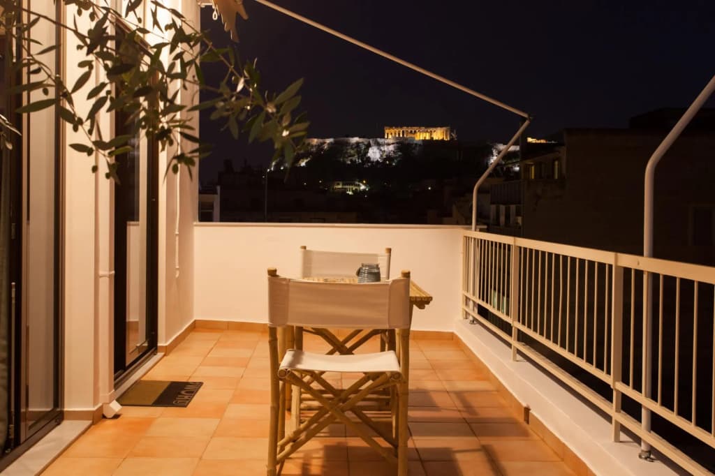 Explore Nightlife Near an Apartment With an Acropolis View - photo 11