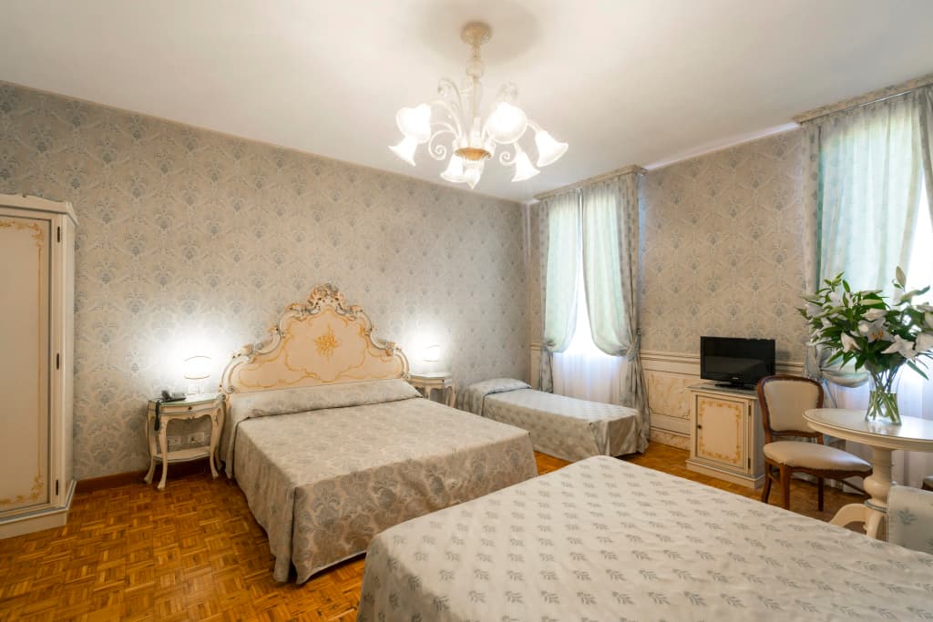 Palazzo Guardi - photo 3