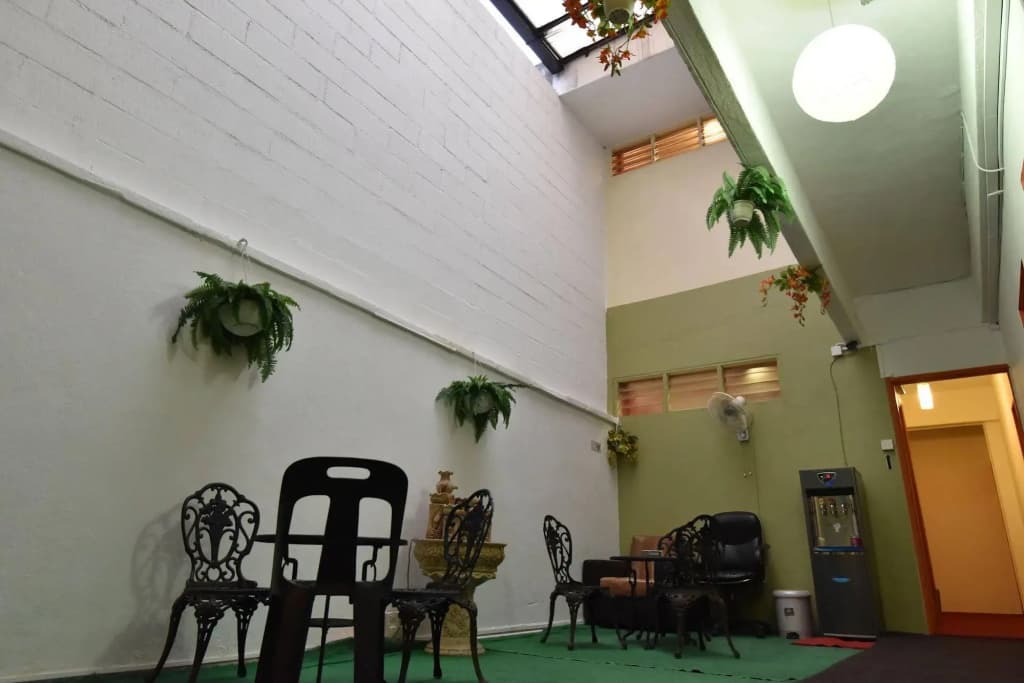 Eighty-Eight Inn - photo 17