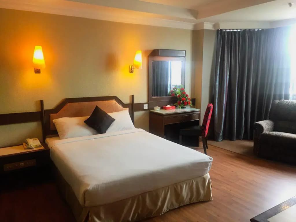 Hotel Grand Crystal - photo 26