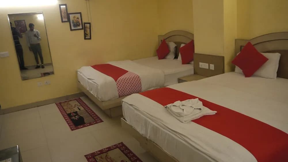 Hotel Durga Deluxe - photo 3