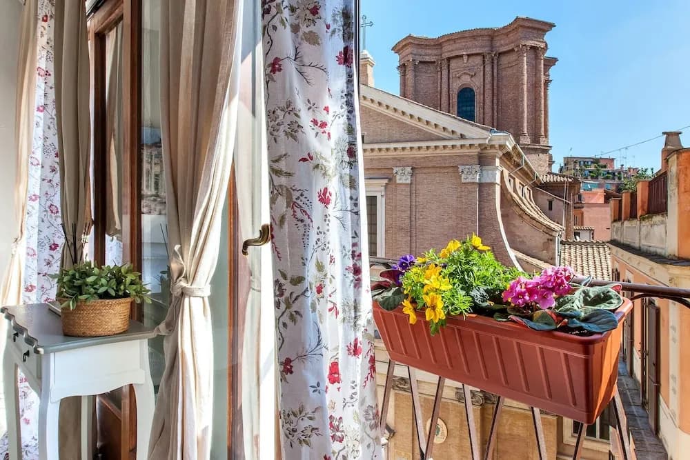Spanish Steps Apartment - photo 14