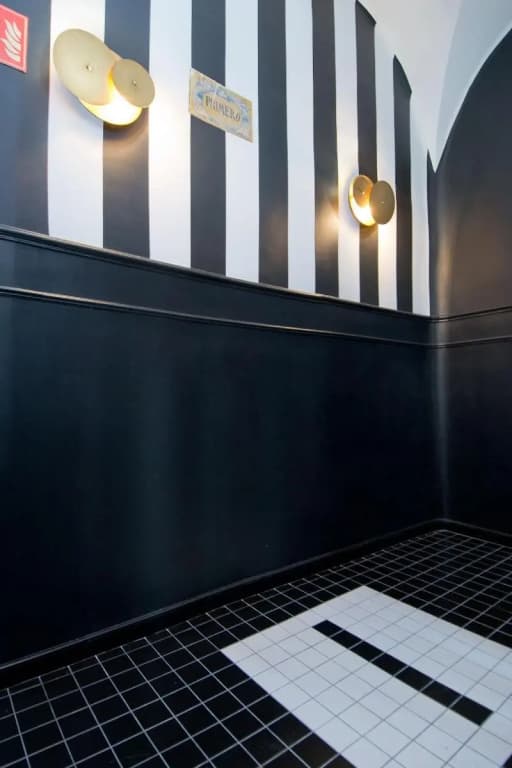 Amor de Dios 17 Luxury Suites - photo 15
