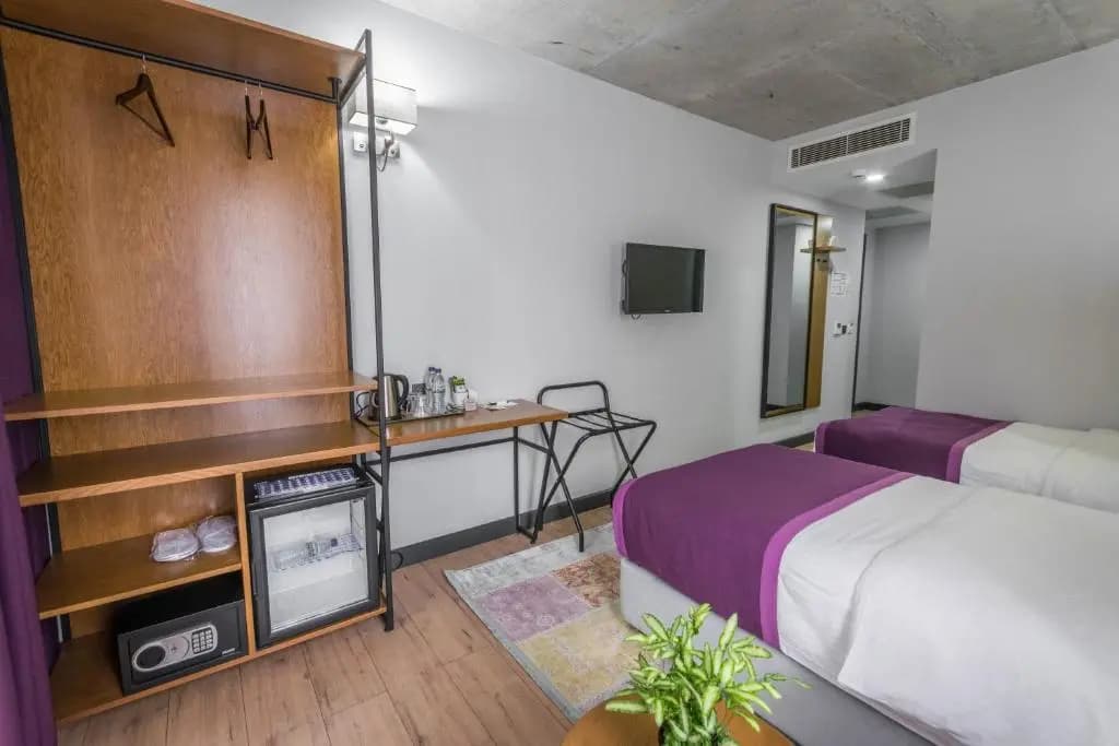 Hotel Adora - photo 6