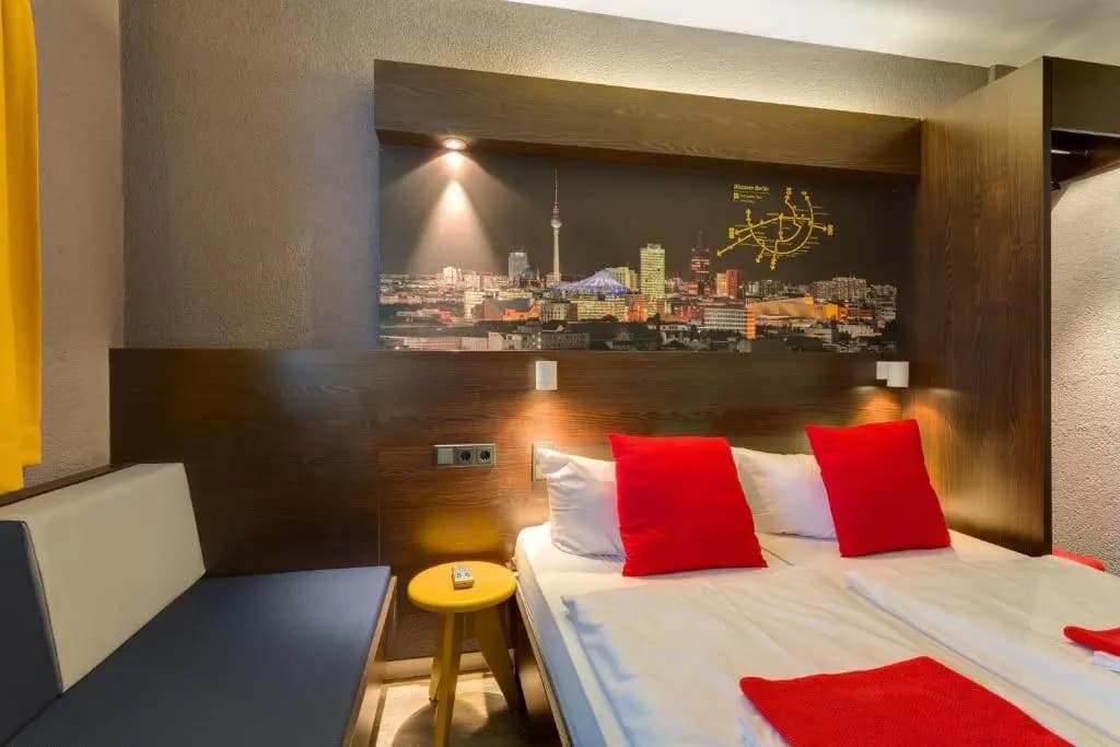 MEININGER Hotel Berlin Hauptbahnhof - photo 38