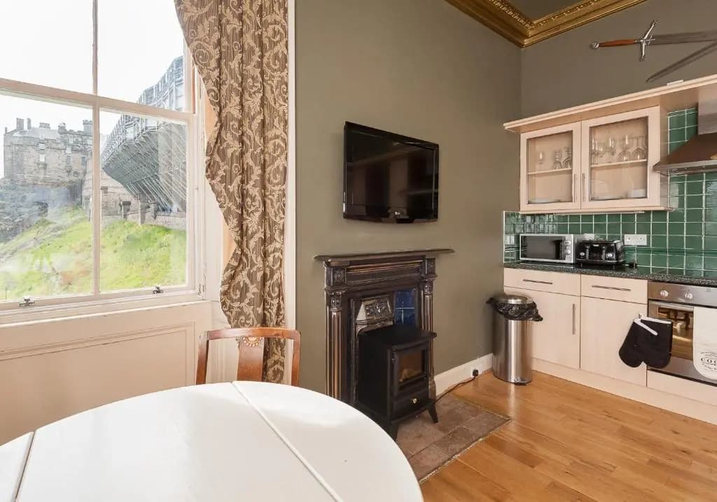 The Castle Esplanade Residence - photo 13