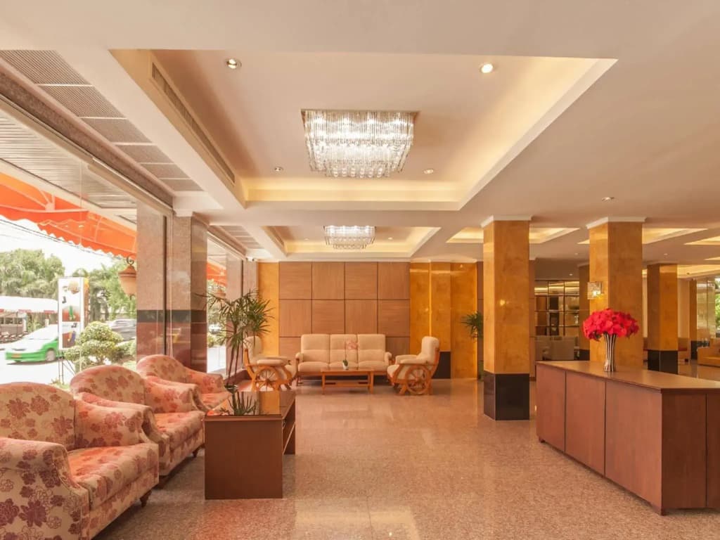 Tara Lake Hotel - photo 2