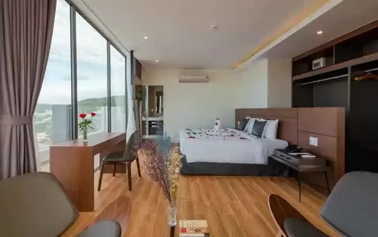 The Empire Hotel - photo 18