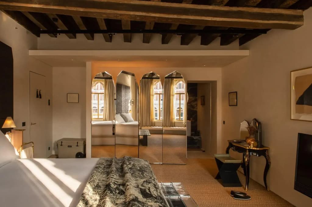 The Venice Venice Hotel - photo 9