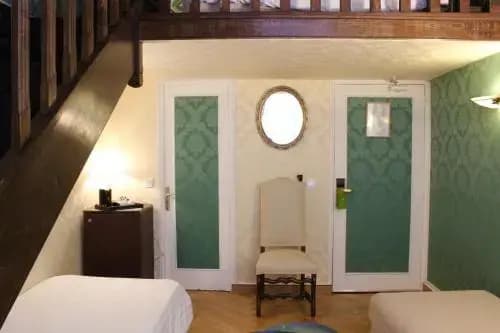 Pick A Flat's Apartement in Le Marais - rue Sainte Croix de la Bretonnerie - photo 4