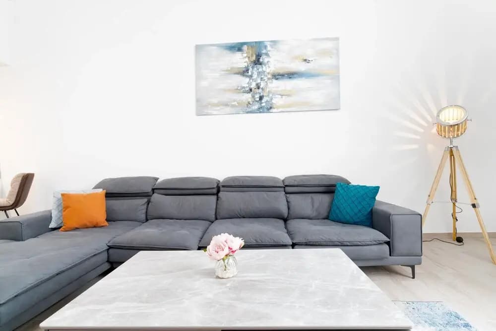 SuperHost - Tranquil Cozy Apartment in the Heart of JVC - photo 9
