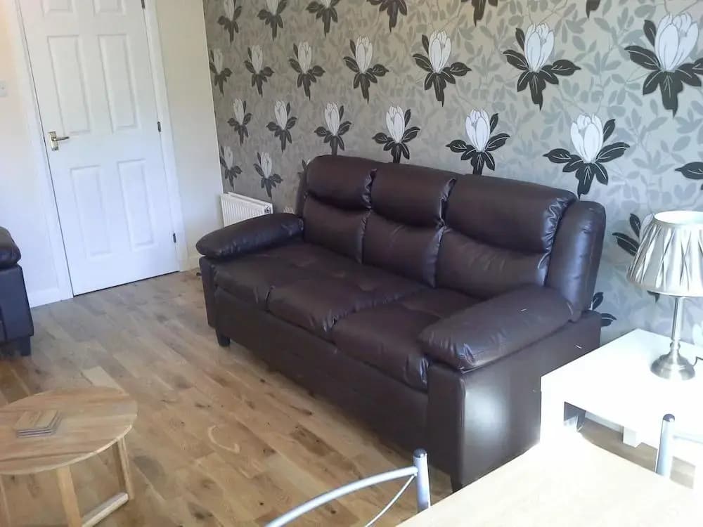 Modern Leith apartment - photo 8