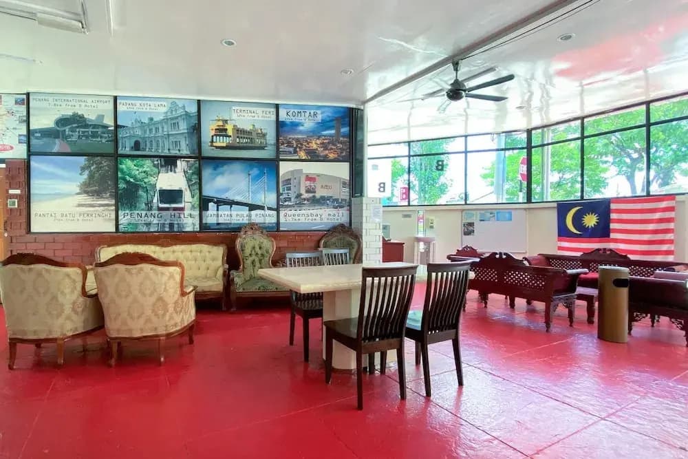 B Hotel - photo 20