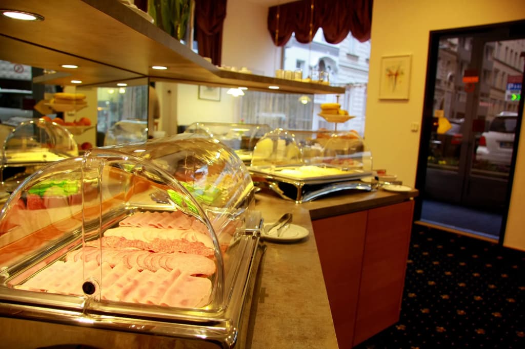 The Weekend Hotel - photo 14