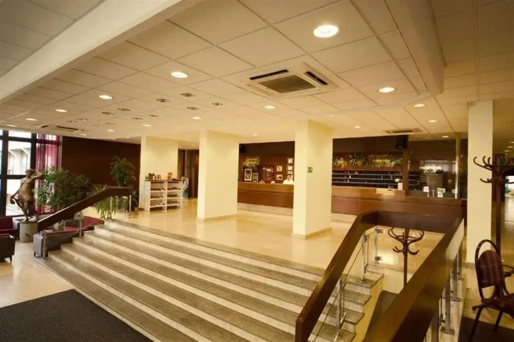 Hotel Krystal - photo 13