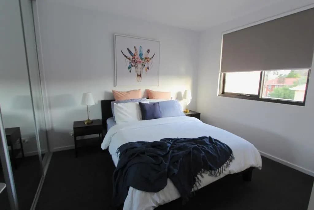 StayCentral-Heidelberg Heights Penthouse - photo 4