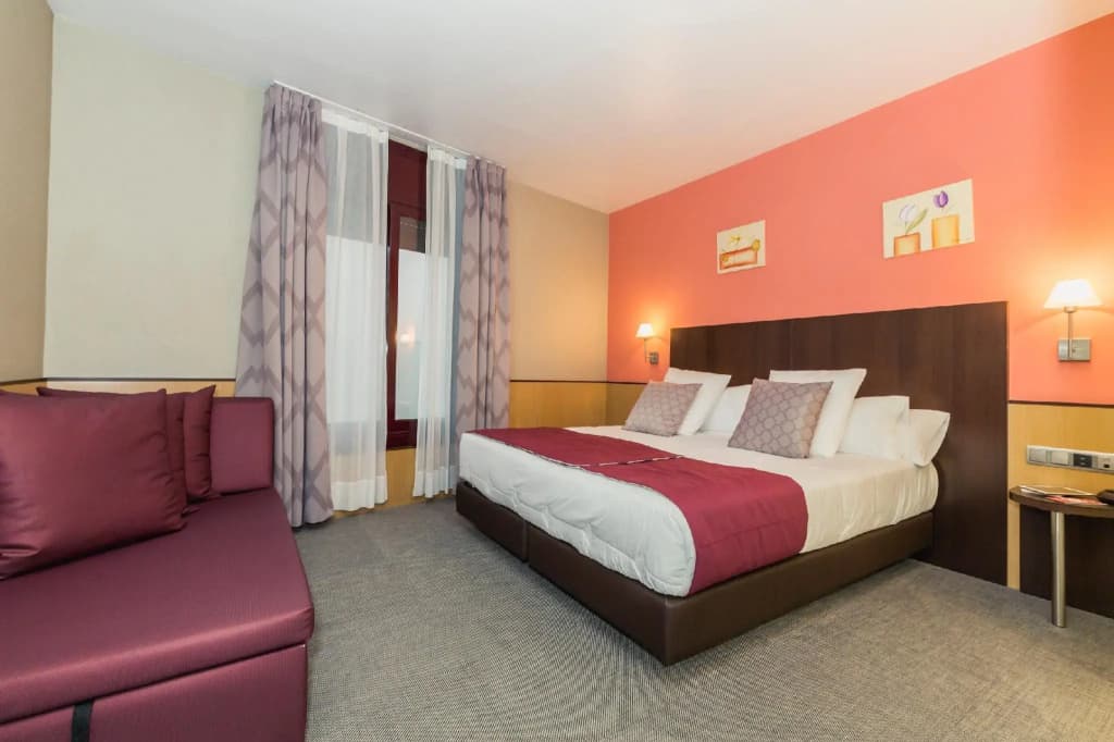 Ronda Lesseps Hotel  - photo 7