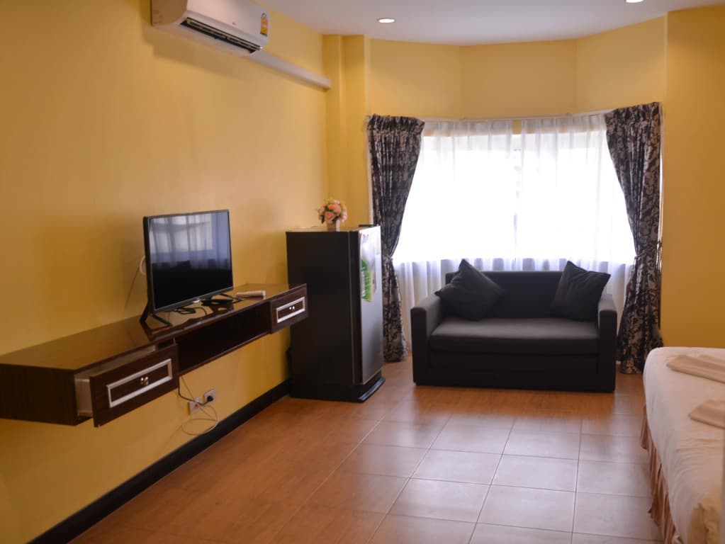 Taj Place Residency - photo 2