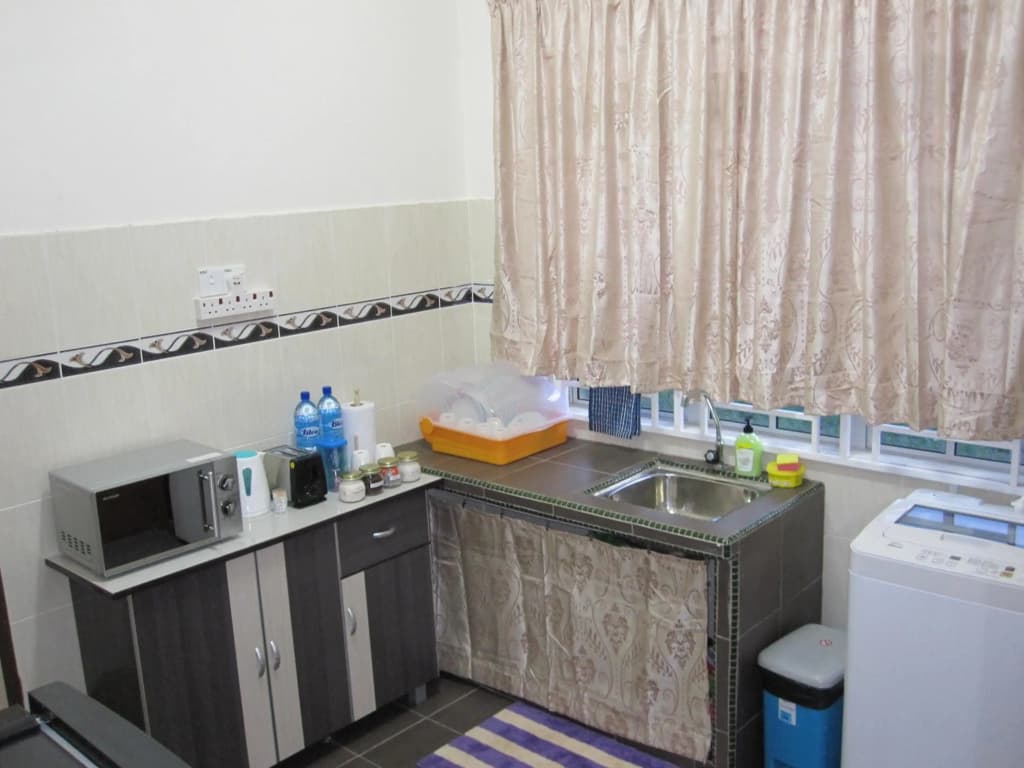 Al-Kahfi Homestay - photo 10