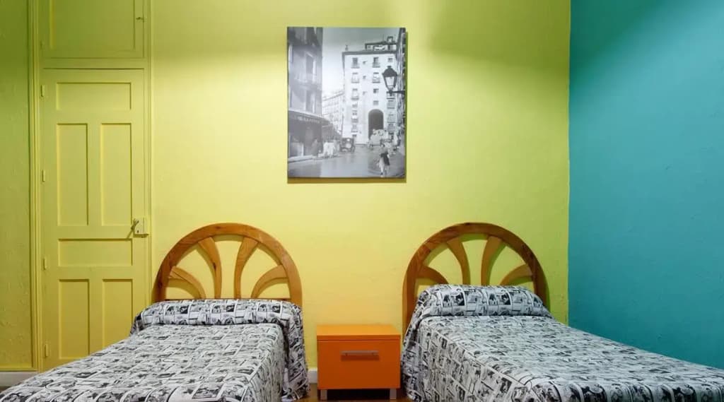 12 Rooms Hostal - photo 4