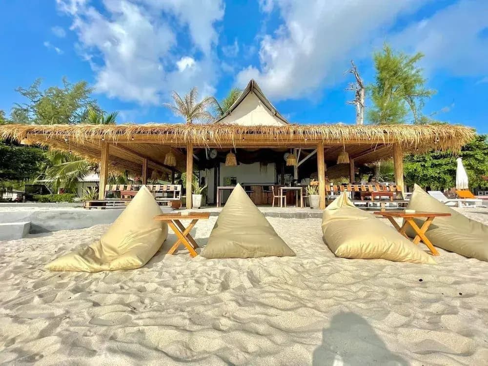 Crystal white sand resort - photo 6