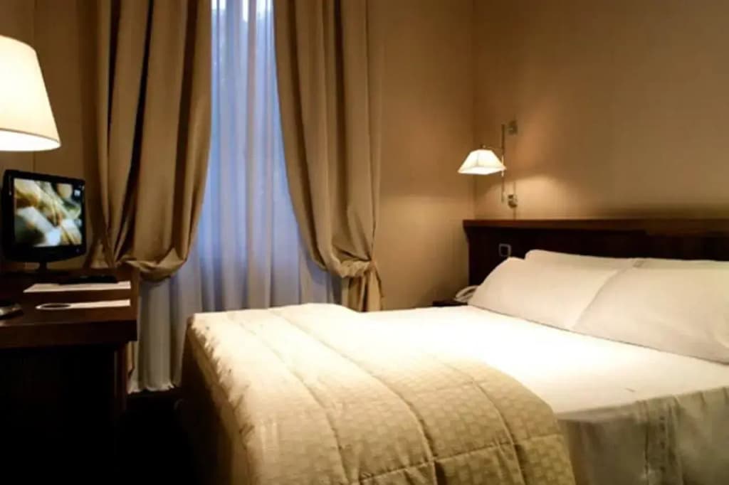 Hotel Villa Torlonia - photo 6