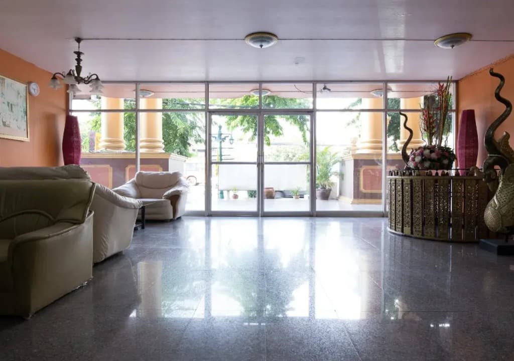 King Royal II Hotel - photo 16