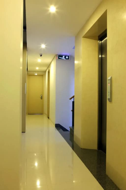 Green Peace Hotel - photo 13