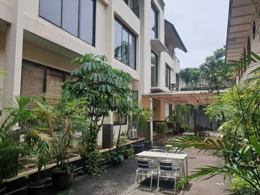 Kyriad Pejaten Suites - photo 14