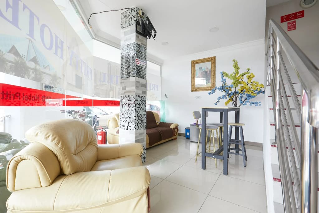 Hotel Pritty - photo 2