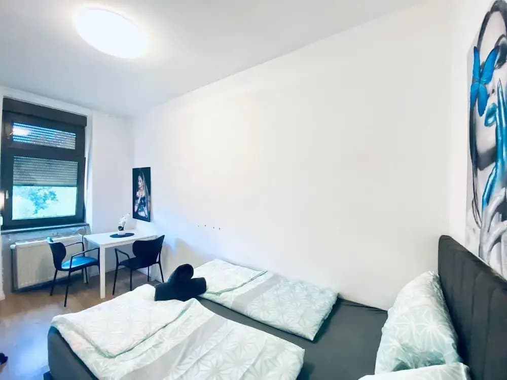 Spacious 4BR for 15 & 15 Min to Danube - photo 9