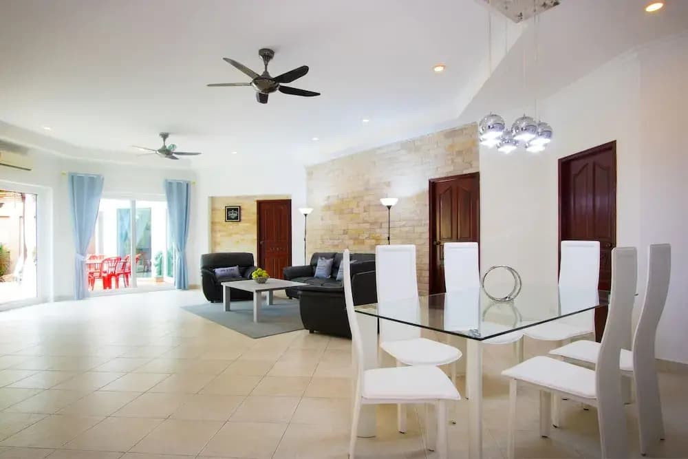 Majestic Villas Cosy Beach Pattaya - photo 21